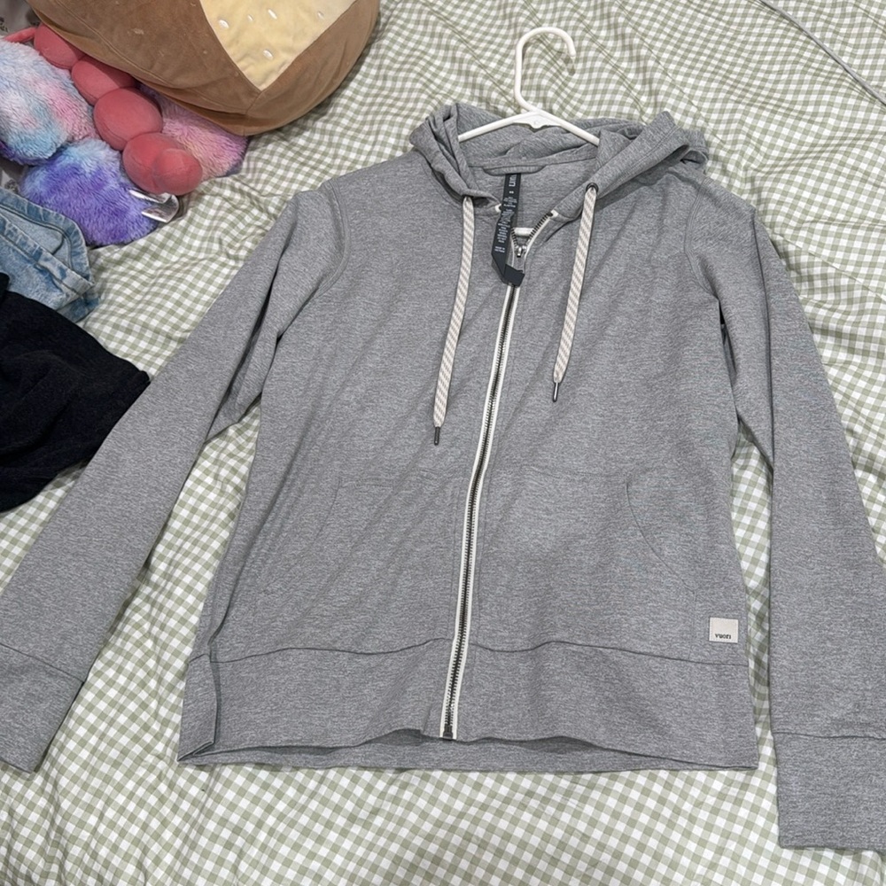 Vuori Women’s Zip Up